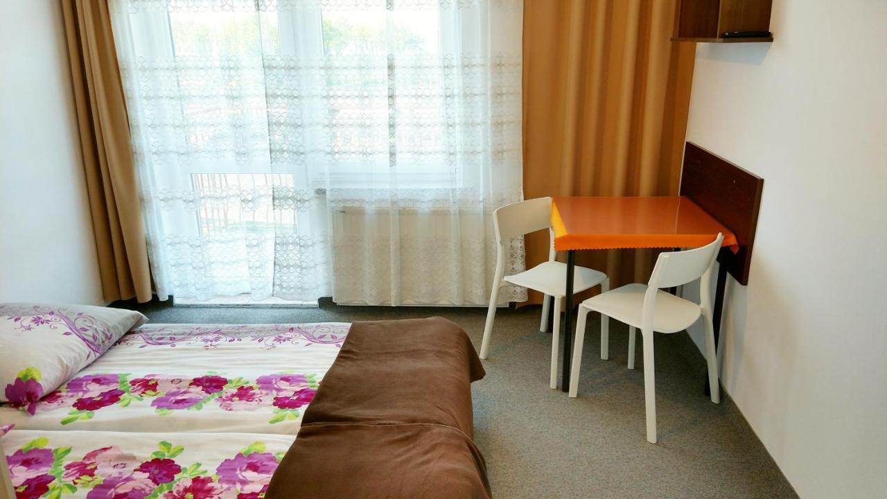 Klif Pokoje Goscinne W Centrum Blisko Morza Ustronie Morskie Ngoại thất bức ảnh